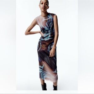 🎉HOST PICK🎉 Zara Printed Tuille Midi Dress